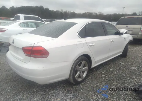 2015 Volkswagen Passat 1.8T Limited Edition из США, поврежденный, VIN 1VWAS7A31FC107210